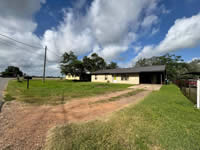 101 Colonial Drive, Yorktown, TX 78164