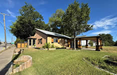 411 W Main St., Yorktown, TX 78164