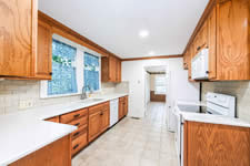 543 W. Seventh St., Yorktown, TX 78164